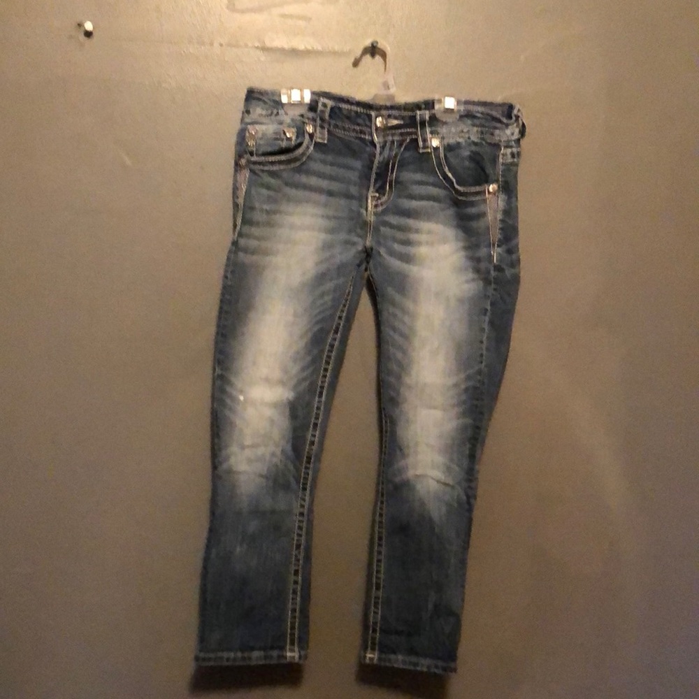 Miss Me Cropped Jean size 28